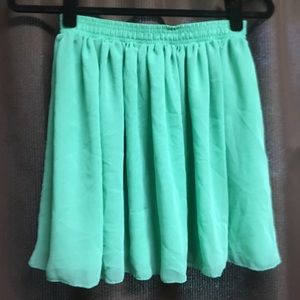 American Apparel Chiffon Skirt. BNWT